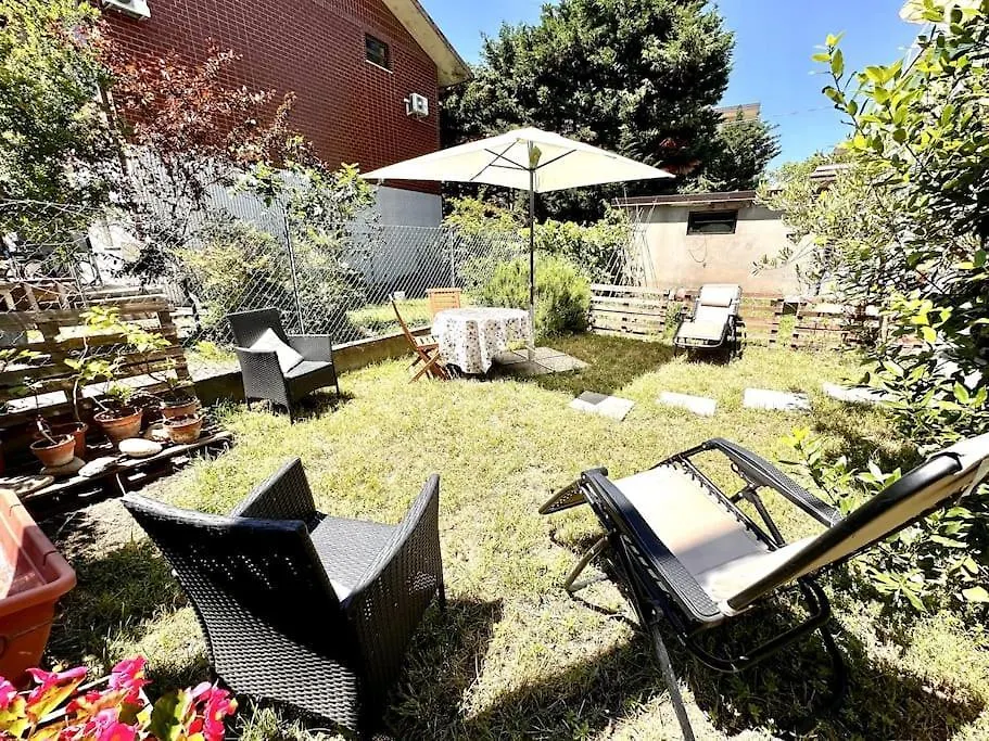 Apartment Infondoalmar Rimini --Intero Apt Indipendente-Netflix-Metromare A 40M-Proiettore 4K Cinema-Wifi Fibra-Led-Parcheggio-Riscaldamento--